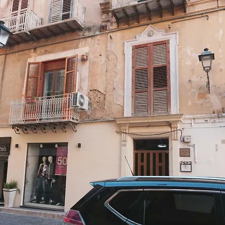 La Terrazza Sul Corso Center Bed and Breakfast Αγκριτζέντο