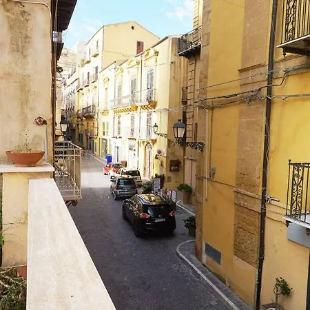 La Terrazza Sul Corso Center Bed and Breakfast Αγκριτζέντο
