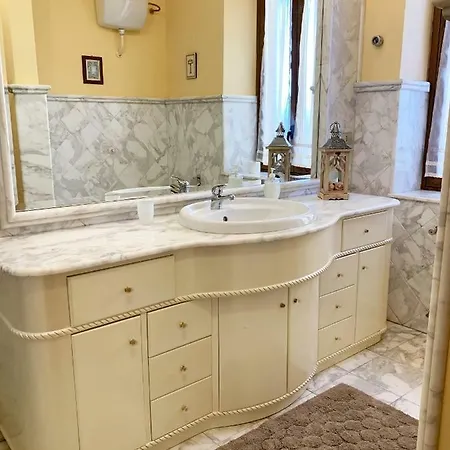 Bed & Breakfast La Terrazza Sul Corso Center 3*