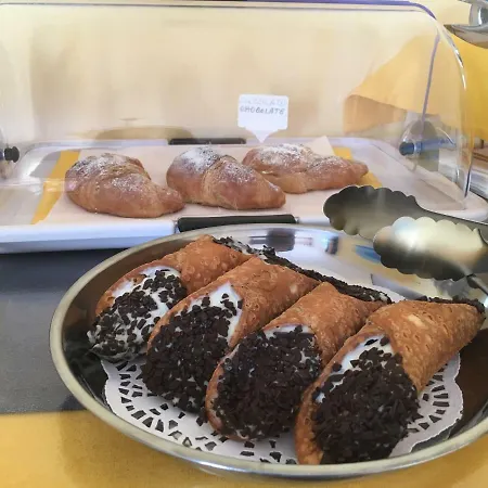 La Terrazza Sul Corso Center Frühstückspension