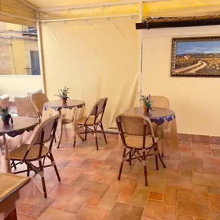 La Terrazza Sul Corso Center Frühstückspension Agrigent